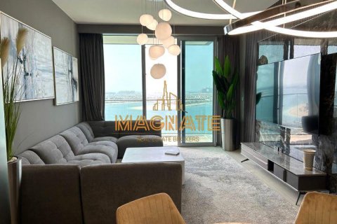 Appartement de 2 chambres à EMAAR Beachfront, UAE No. 16066 3