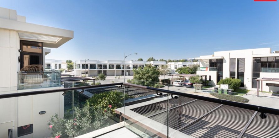 Villa de 3 chambres à Dubai, UAE No. 87441