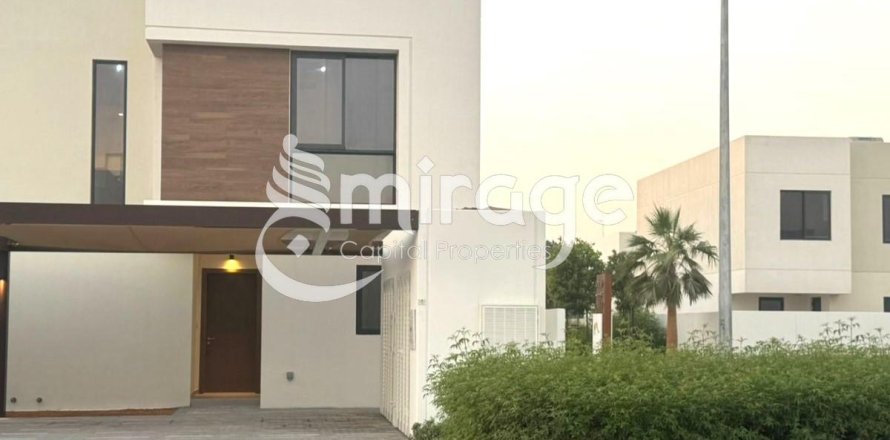 Townhouse de 3 dormitorios en  Yas Island, UAE No. 81632