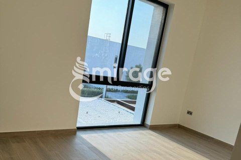 Townhouse de 3 dormitorios en  Yas Island, UAE No. 81632 5