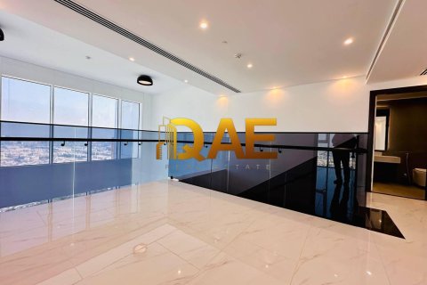 3 bedrooms Apartment in Al Kifaf, UAE No. 20361 12