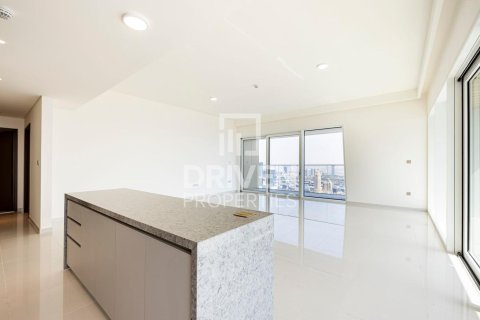 Appartement de 3 chambres à EMAAR Beachfront, UAE No. 83960 17