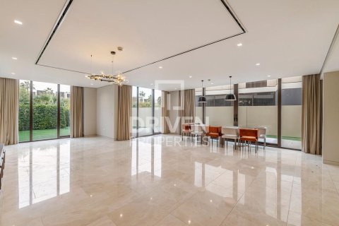 5 bedrooms Villa in Jumeirah Bay Island, UAE No. 83961 2