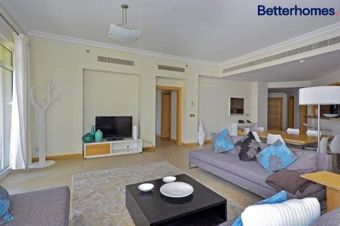 3 bedrooms Apartment in Palm Jumeirah, UAE No. 22232 1