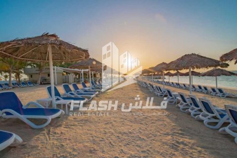 Apartment de 2 dormitorios en Al Marjan Island, UAE No. 32370 7
