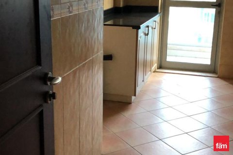 Квартира с 2 спальнями в Дубай Марина, ОАЭ №101135 11