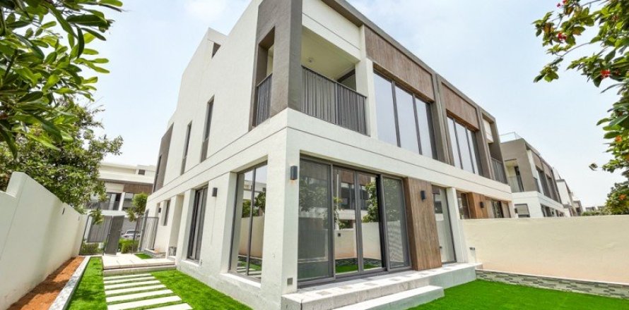 Villa de 4 chambres à Dubai, UAE No. 102441