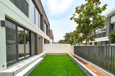 Villa de 4 chambres à Dubai, UAE No. 102441 2