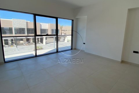 4 bedrooms Townhouse in Al Salam Street, UAE No. 27772 8