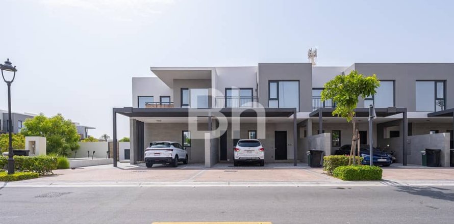 Villa de 3 dormitorios en Arabian Ranches 2, UAE No. 91834