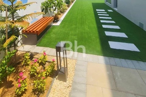 Вилла с 5 спальнями в Dubai South (Dubai World Central), ОАЭ №91837 4