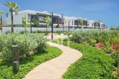 Вилла с 5 спальнями в Dubai South (Dubai World Central), ОАЭ №91837 3