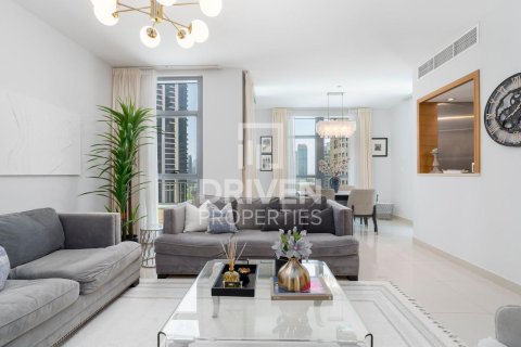 Apartment de 2 dormitorios en Claren Towers, UAE No. 85005 1