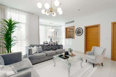 Apartment de 2 dormitorios en Claren Towers, UAE No. 85005 2