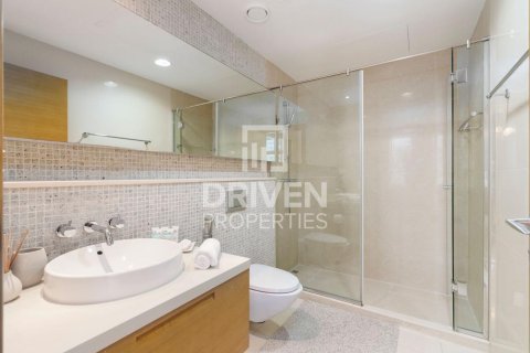 Apartment de 2 dormitorios en Claren Towers, UAE No. 85005 18