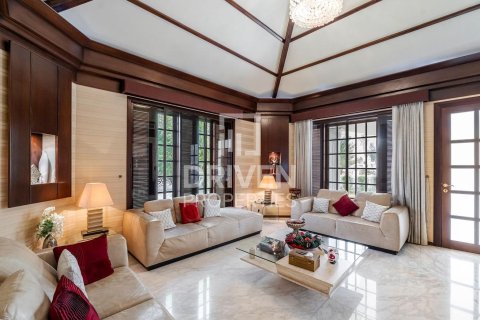 Villa de 5 chambres à Al Jafiliya, UAE No. 85081 19