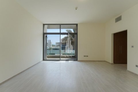 Villa de 4 dormitorios en  Yas Island, UAE No. 24823 9