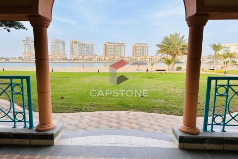 Villa de 4 dormitorios en Al Raha Beach, UAE No. 20416 5