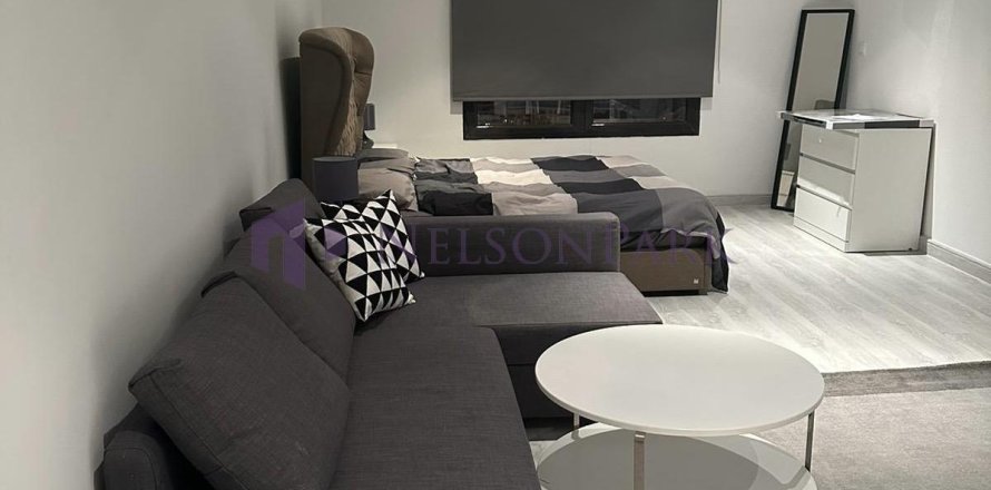 Studio Apartment in Doha, Qatar No. 57399