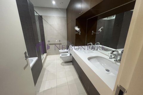 2 bedrooms Apartment in Doha, Qatar No. 57402 12