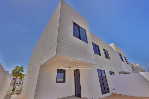 3 غرف نوم تاون هاوس على جزيرة ياس, الإمارات العربية المتحدة رقم 90102 2