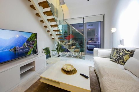 Apartment de 2 dormitorios en Oasis Residences, UAE No. 86280 3