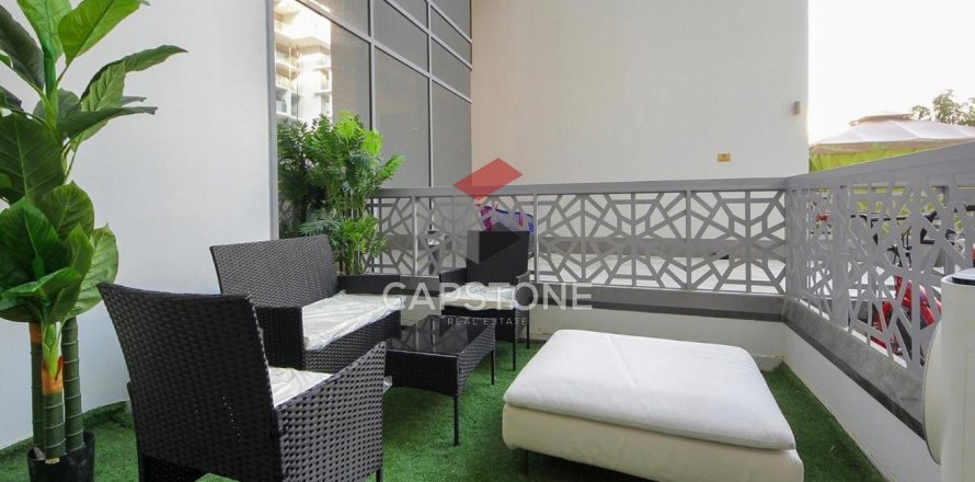 Apartment de 2 dormitorios en Oasis Residences, UAE No. 86280