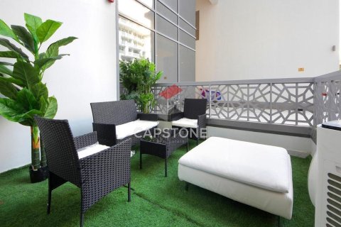 Apartment de 2 dormitorios en Oasis Residences, UAE No. 86280 4