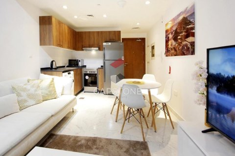 Apartment de 2 dormitorios en Oasis Residences, UAE No. 86280 6