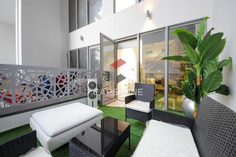 Apartment de 2 dormitorios en Oasis Residences, UAE No. 86280 29