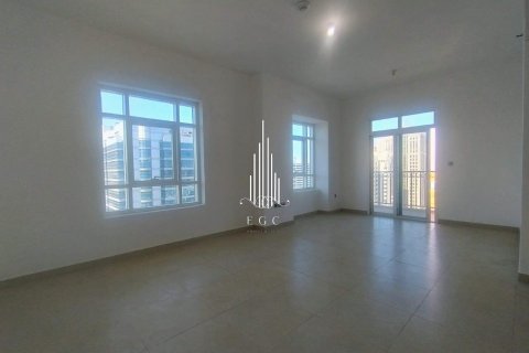 Apartment de 3 dormitorios en Hamdan Street, UAE No. 49732 28