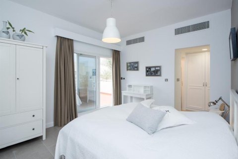 5 bedrooms Villa in Meadows, UAE No. 91672 12