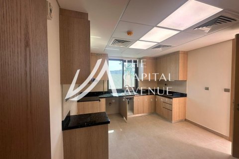 3 bedrooms Villa in Khalifa City, UAE No. 86505 13