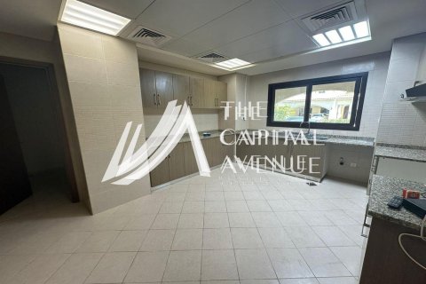 Таунхаус с 3 спальнями в Al Salam Street, ОАЭ №86507 11