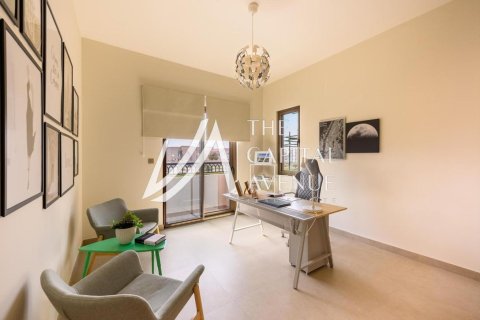 2 bedrooms Townhouse in Khalifa City, UAE No. 86504 10