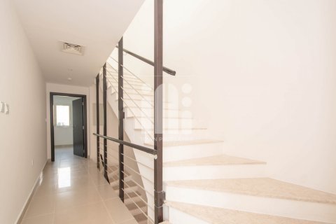 3 bedrooms Villa in Al Reef, UAE No. 761 4