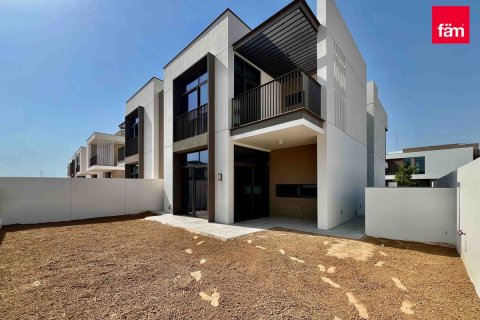 Villa de 4 dormitorios en Al Furjan, UAE No. 100029 1