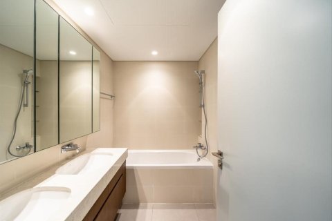 Appartement de 2 chambres à EMAAR Beachfront, UAE No. 88398 11