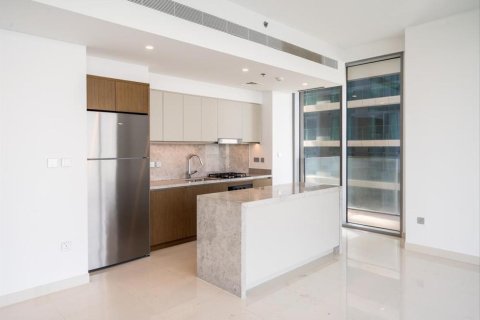 Appartement de 2 chambres à EMAAR Beachfront, UAE No. 88398 17