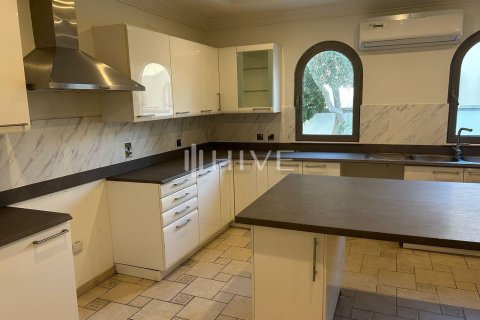 4 bedrooms Villa in Signature Villas, UAE No. 50371 31