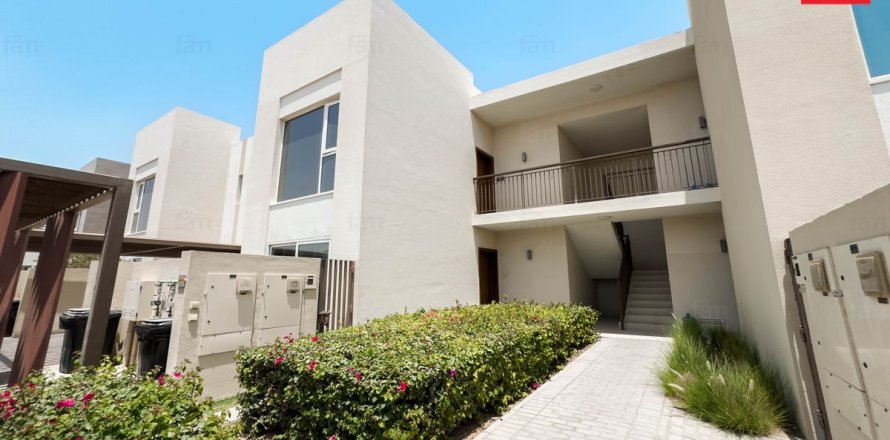 Apartment de 2 dormitorios en Dubai, UAE No. 105637