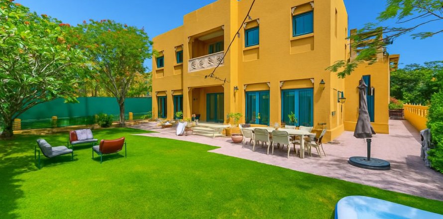 3 غرف نوم فيلا  رقم 105636