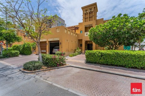 3 غرف نوم فيلا  رقم 105636 12