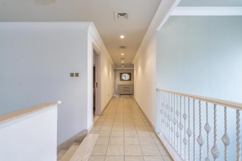 Villa de 5 dormitorios en Garden Homes, UAE No. 102911 22