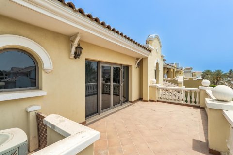 Villa de 5 dormitorios en Garden Homes, UAE No. 102911 21