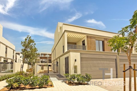 4 bedrooms Villa in Tilal Al Ghaf, UAE No. 81822 2