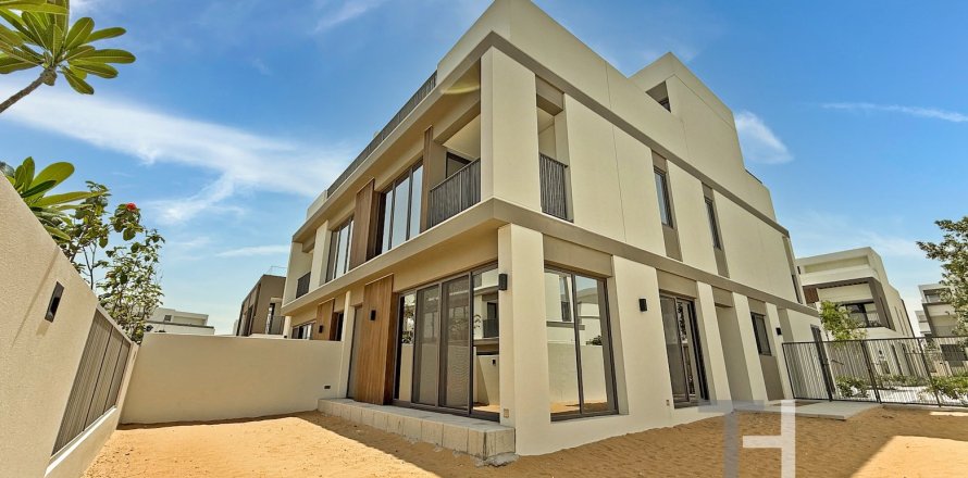 4 bedrooms Villa in Tilal Al Ghaf, UAE No. 81822