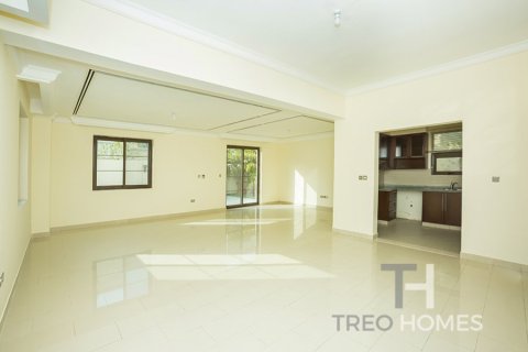 Villa de 3 chambres à Casa, UAE No. 81835 5