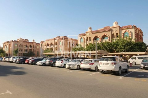 7 bedrooms Building in Dubai Investment Park, UAE No. 85042 9