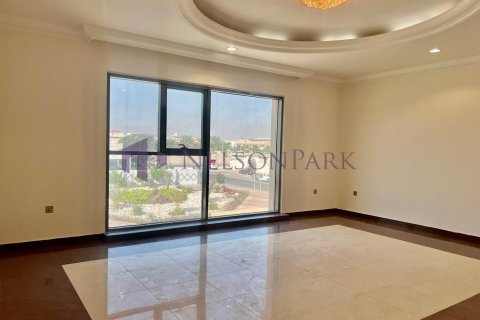 5 bedrooms Villa in Doha, Qatar No. 58386 14